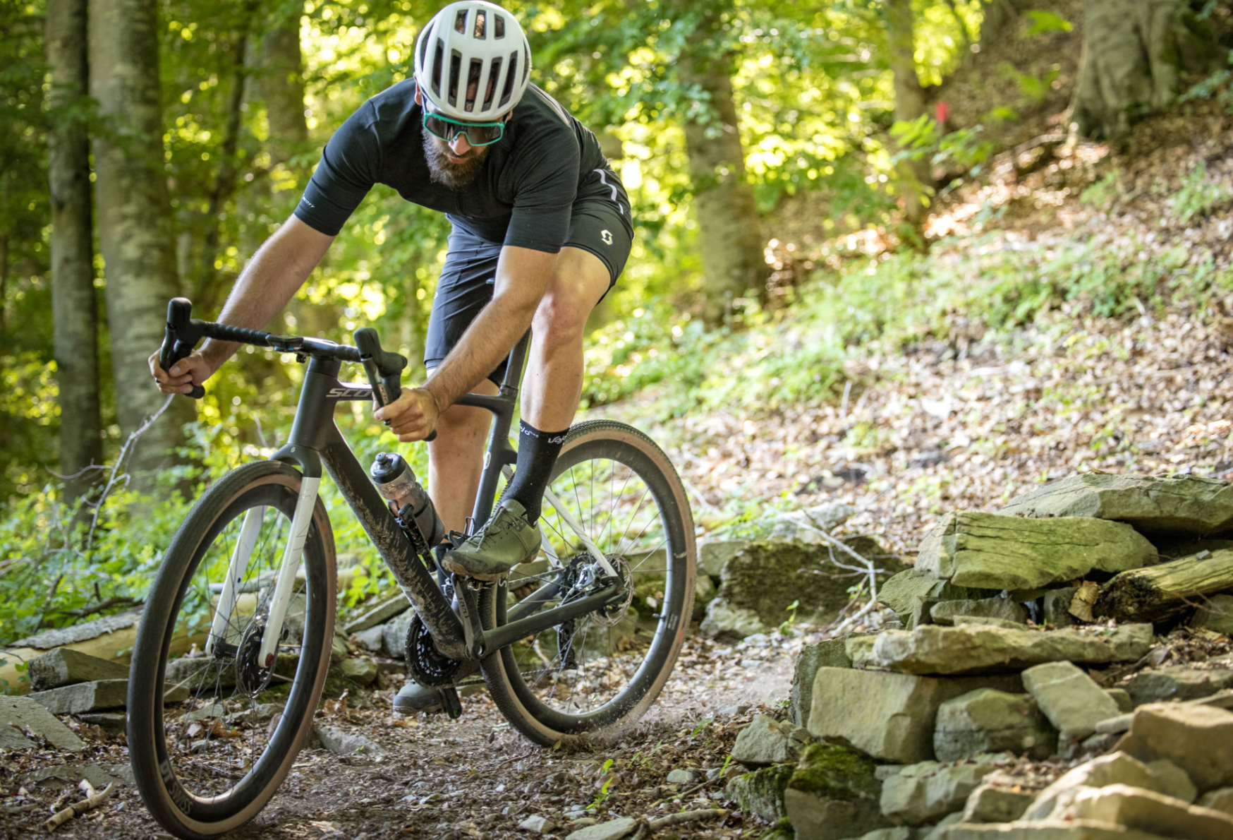 Get into Gravel: Your Comprehensive Guide to Gravel Riding and Racing