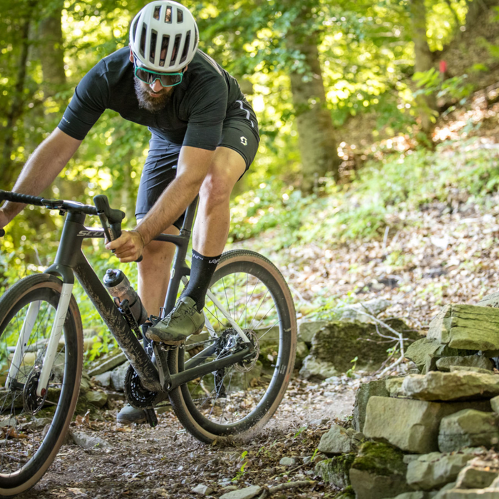 Get into Gravel: Your Comprehensive Guide to Gravel Riding and Racing