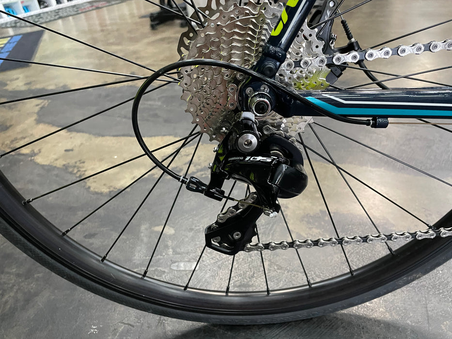 Liv Avail 1 Disc Shimano 105 11 Speed - Dark Blue USED