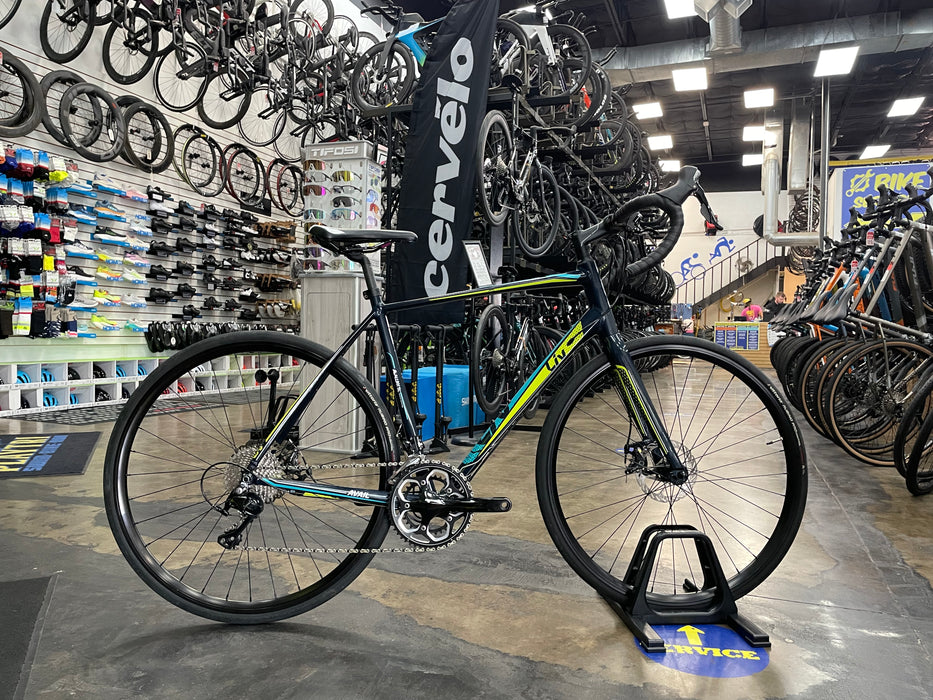 Liv Avail 1 Disc Shimano 105 11 Speed - Dark Blue USED