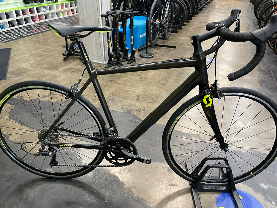 SCOTT Speedster 40 Shimano Claris 8 Speed Black/Green - Demo