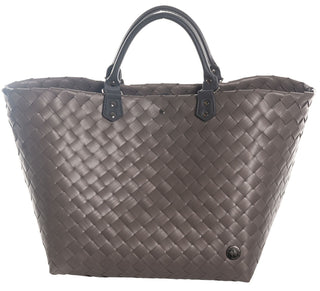 Der Witzgall Shopper Klassik 5110 besticht durch ein großes Webdesign in trendigen Farben mit Kunstledergriffe und einem kleinen runden Emblem in der unteren rechten Ecke.