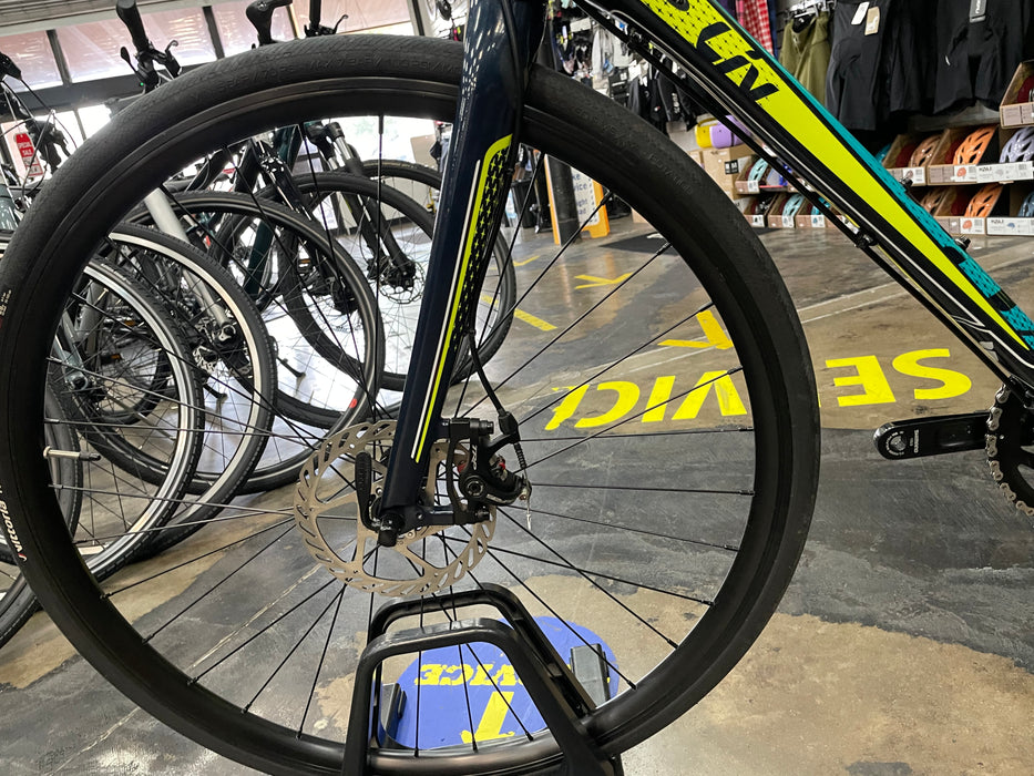 Liv Avail 1 Disc Shimano 105 11 Speed - Dark Blue USED