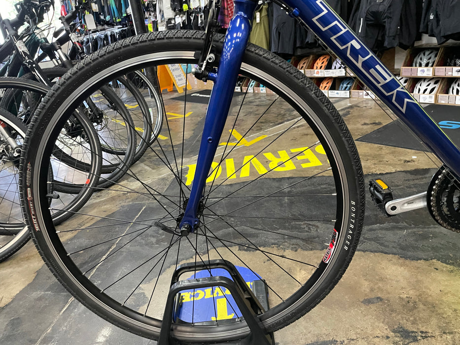 Trek FX 7.2 Shimano Alivio Blue - USED