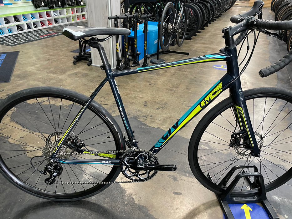 Liv Avail 1 Disc Shimano 105 11 Speed - Dark Blue USED
