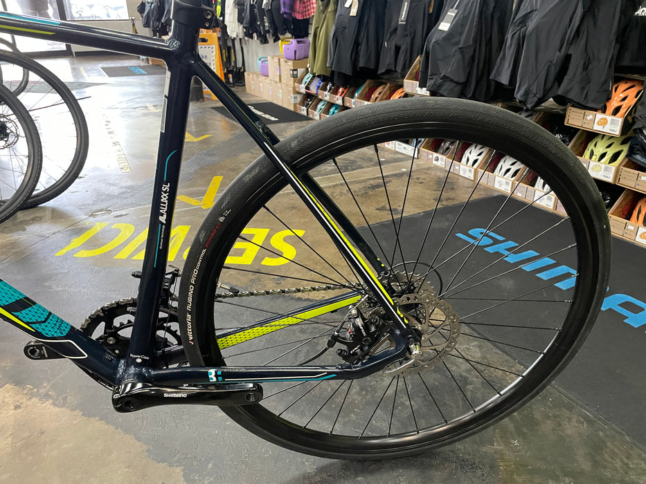 Liv Avail 1 Disc Shimano 105 11 Speed - Dark Blue USED