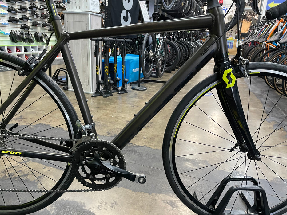 SCOTT Speedster 40 Shimano Claris 8 Speed Black/Green - Demo