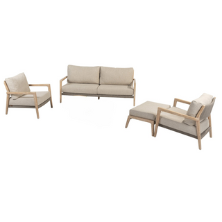 Das 4Seasons Lounge-Set Julia 4tlg. von 4Seasons umfasst ein beiges Sofa, einen Sessel und einen Ottomanen mit eleganten Teakholzrahmen, perfekt zum Entspannen im Freien.