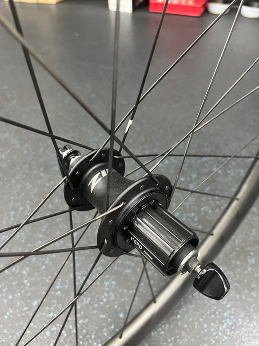 Zipp 404 Firecrest Clincher Tubeless Rim Brake Wheelset