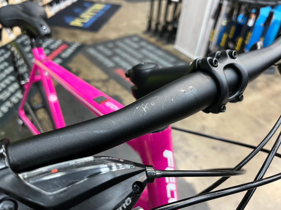 Felt Verza Speed 50 Shimano Altus 8 Speed - Magenta DEMO