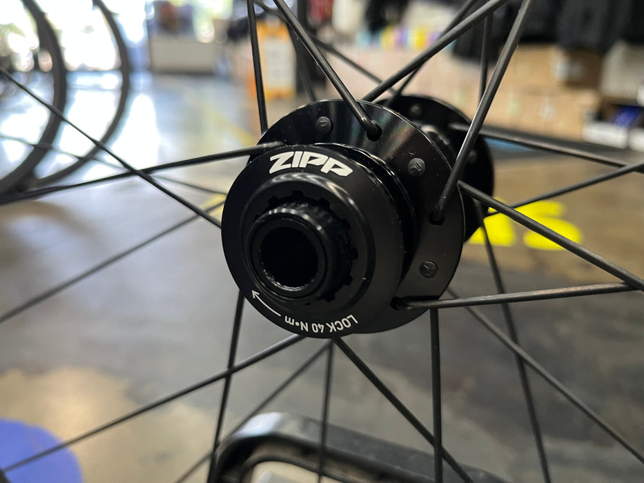 Reserve Wheels 40/44 Disc Tubeless Carbon Wheelset