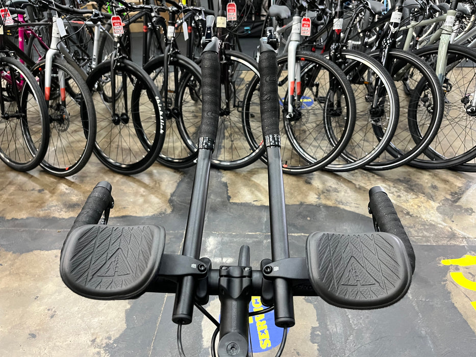 Cervelo P-Series Shimano 105 11 Speed w/ Fulcrum Racing Wind 40 Wheels
