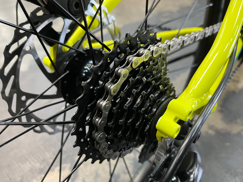 Cannondale Trail 24 Kid's Shimano Tourney 8 Speed - Hi-Vis Yellow DEMO