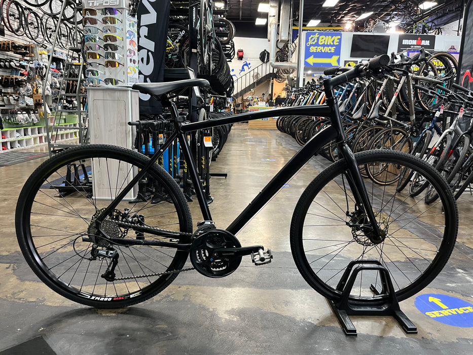 Raleigh Misceo 2.0 Hybrid Bike Shimano Acera 8 Speed - Black USED