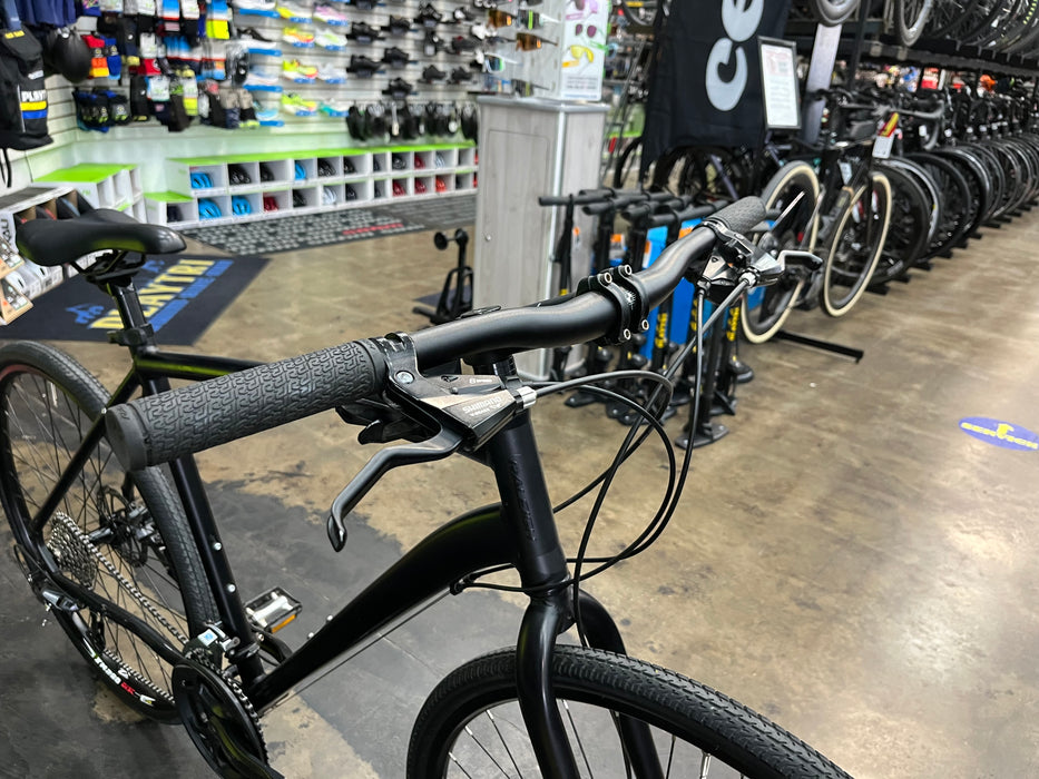 Raleigh Misceo 2.0 Hybrid Bike Shimano Acera 8 Speed - Black USED