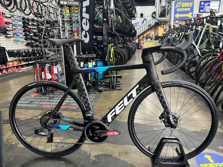 Felt AR FRD Ultimate SRAM Force D1 eTap AXS 12 speed w/Syncros RP2.0 wheels