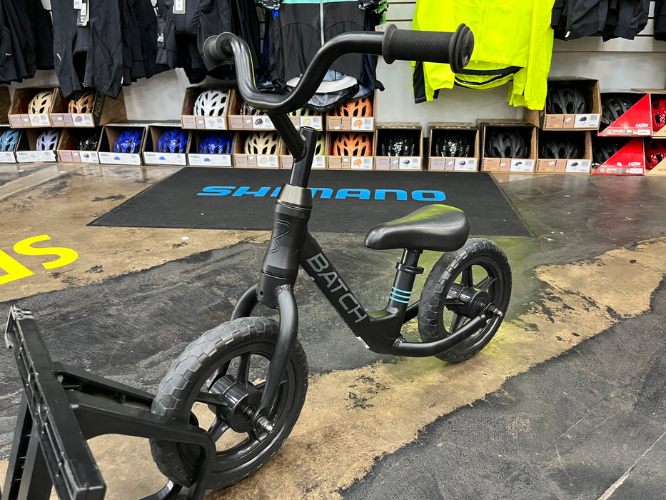 Batch Balance Bike - Black DEMO