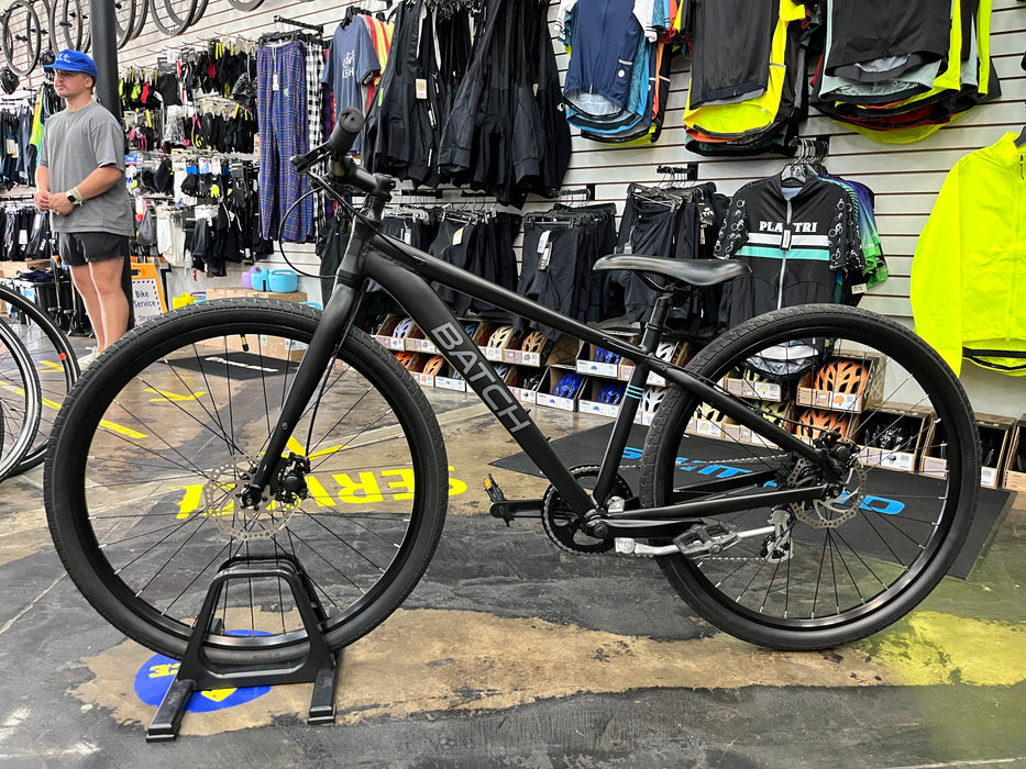 Batch The Urban Bike 27.5" Shimano Tourney - Matte Black DEMO