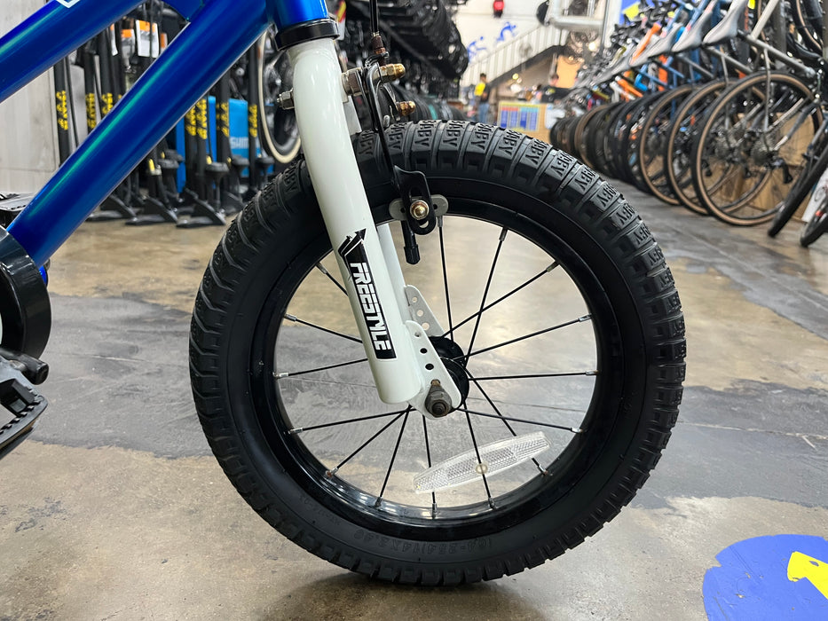 Royal Baby Global 14 Kid's Bike - Blue USED