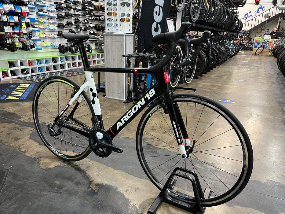 Argon 18 Nitrogen Rim Shimano Ultegra Di2 11 Speed - Black/White DEMO