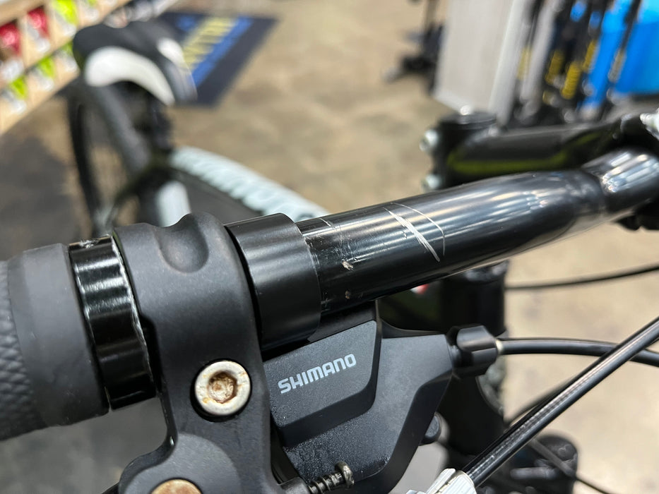 Iron Horse Yakuza 5.1 Mountain Bike Shimano Tourney 7 Speed - Black/Silver USED