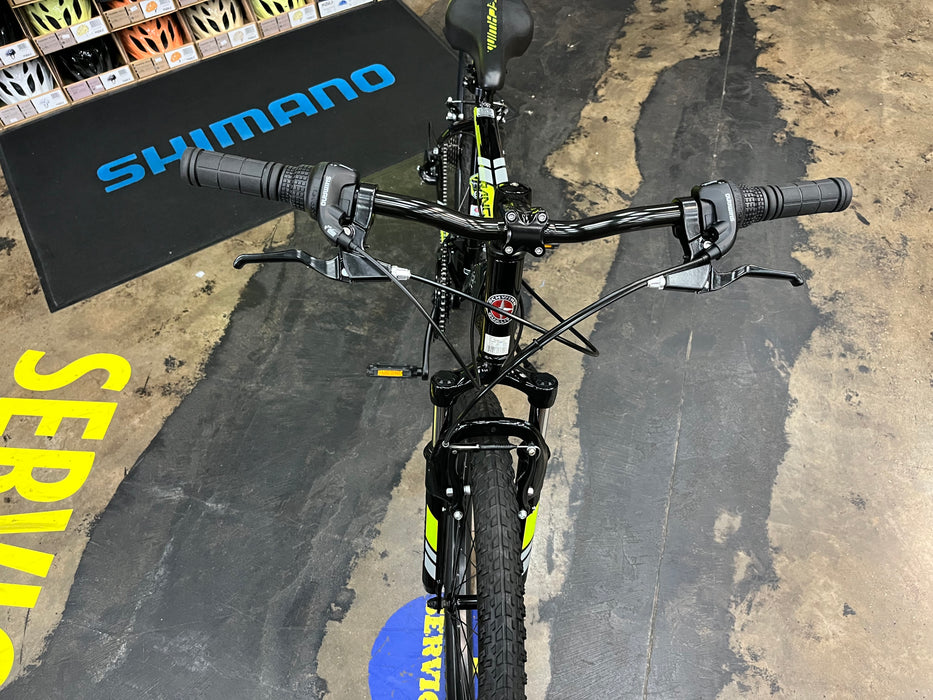 Schwinn Ranger Mountain Bike Shimano Tourney 7 Speed - Black/Grey/Green USED