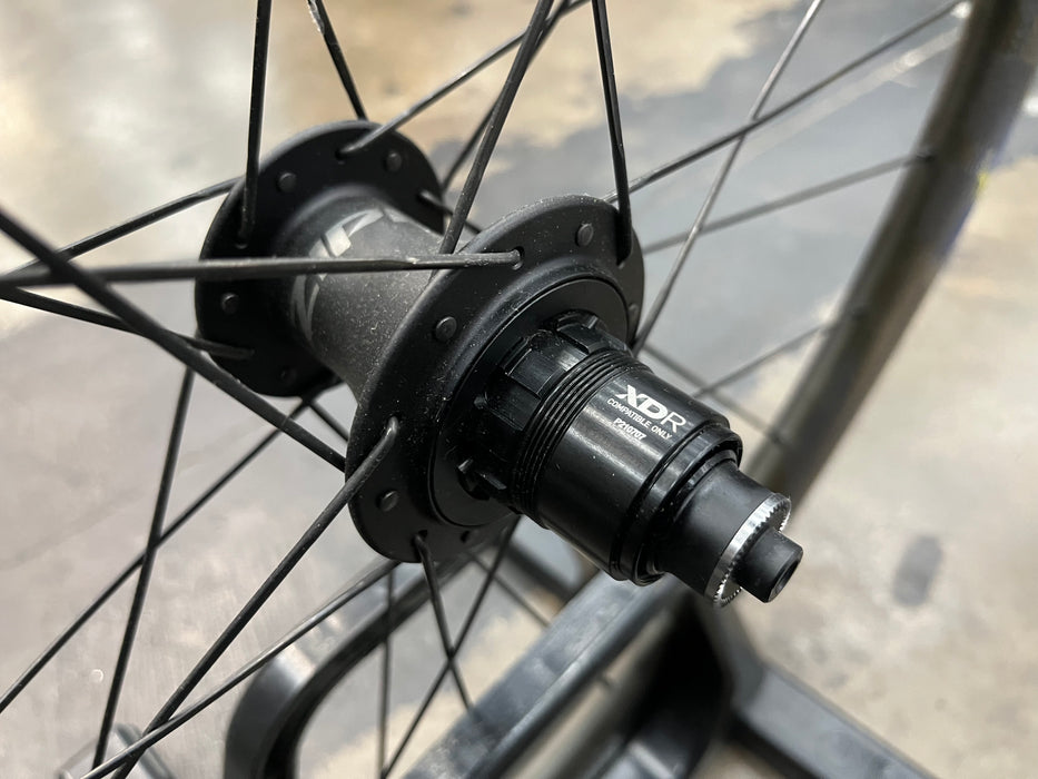 Zipp 404 Firecrest Clincher Tubeless Rim Brake Wheelset