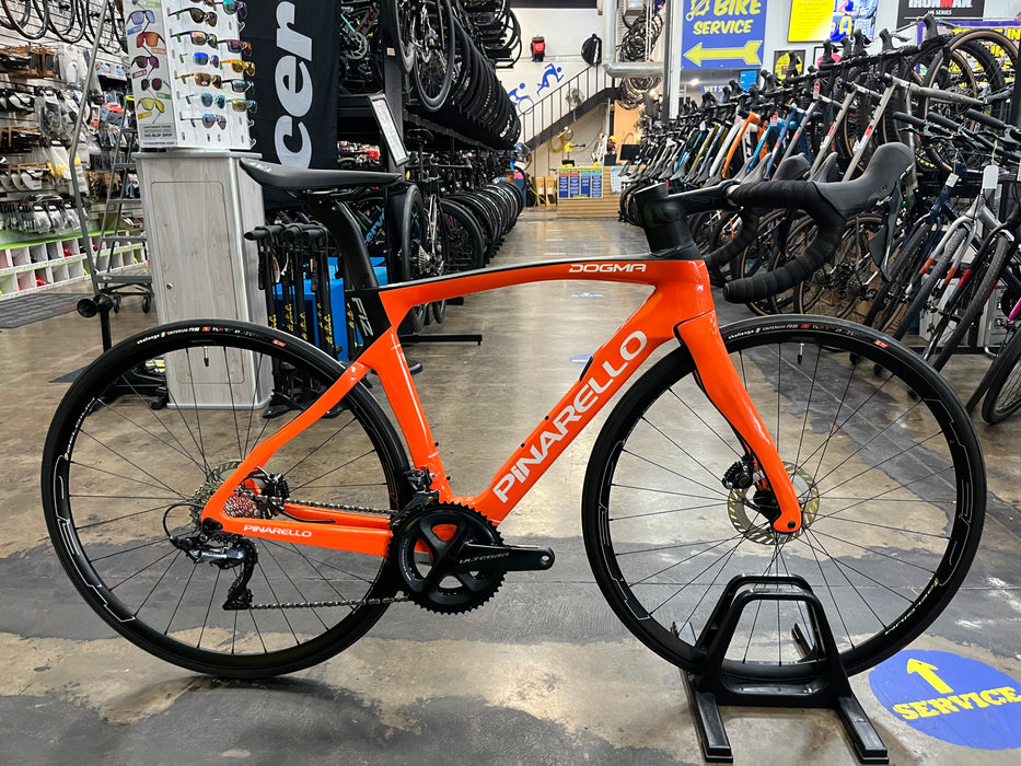 Pinarello Dogma F12 Disk Shimano Ultegra 11 Speed - Venus Orange USED