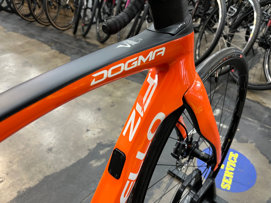 Pinarello Dogma F12 Disk Shimano Ultegra 11 Speed - Venus Orange USED