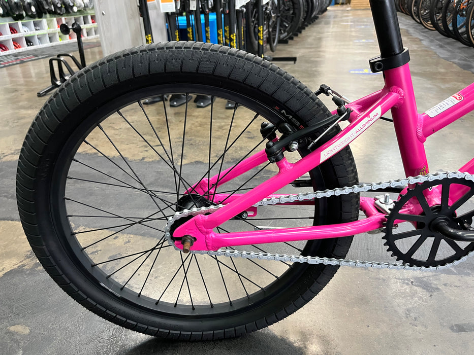Haro Shredder Girls 20 - USED Pink