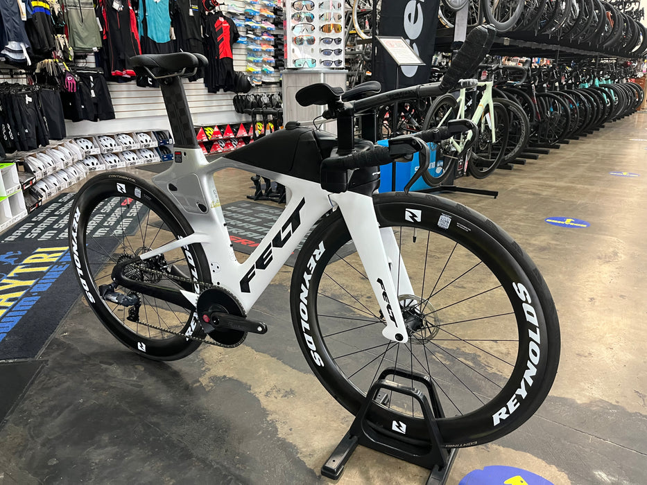 Felt IA FRD 2.0 SRAM Force D1 eTap AXS 1X Powermeter w/Reynolds Blacklabel Aero 60 Expert Wheels
