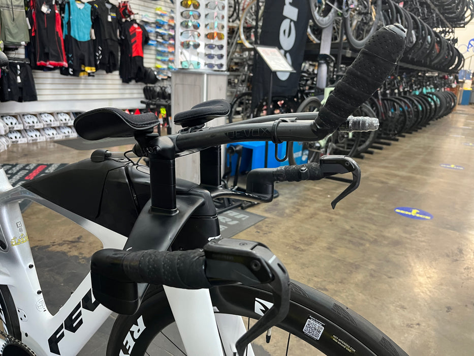 Felt IA FRD 2.0 SRAM Force D1 eTap AXS 1X Powermeter w/Reynolds Blacklabel Aero 60 Expert Wheels