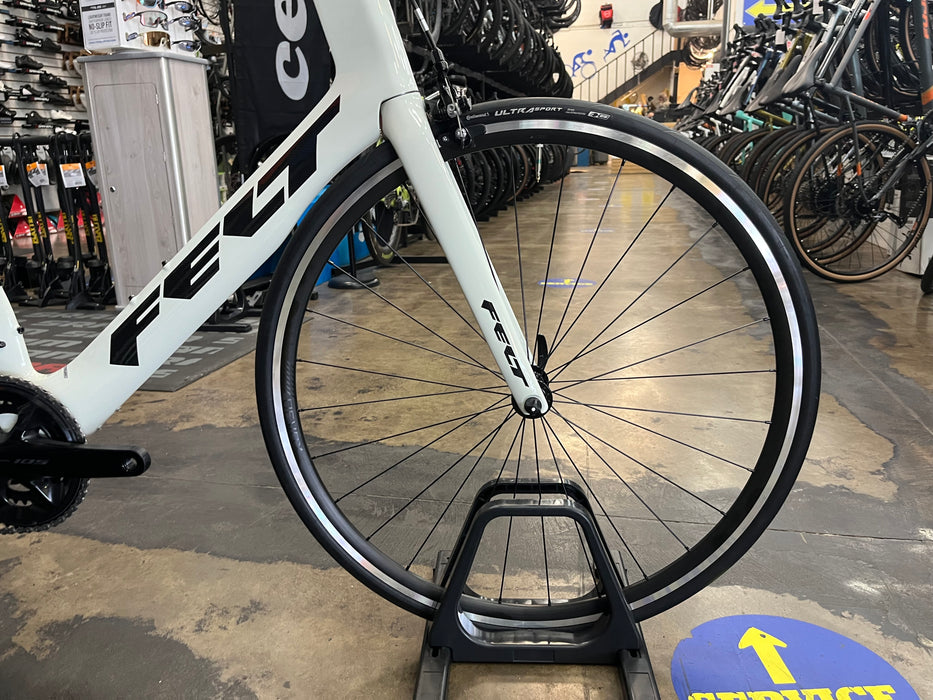 Felt B Performance Shimano 105
