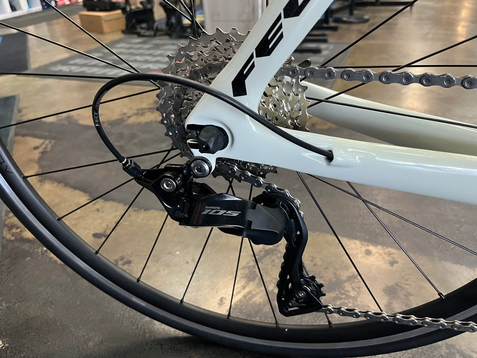Felt B Performance Shimano 105