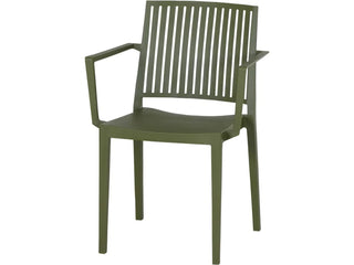 Der Siena Garden Stapelsessel Lane Olive von Siena Garden verfügt über ein urbanes Design mit Lattenrost-Rücken- und Armlehnen aus recycelbarem Polypropylen.