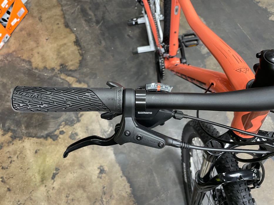 Scott Contessa Active 50