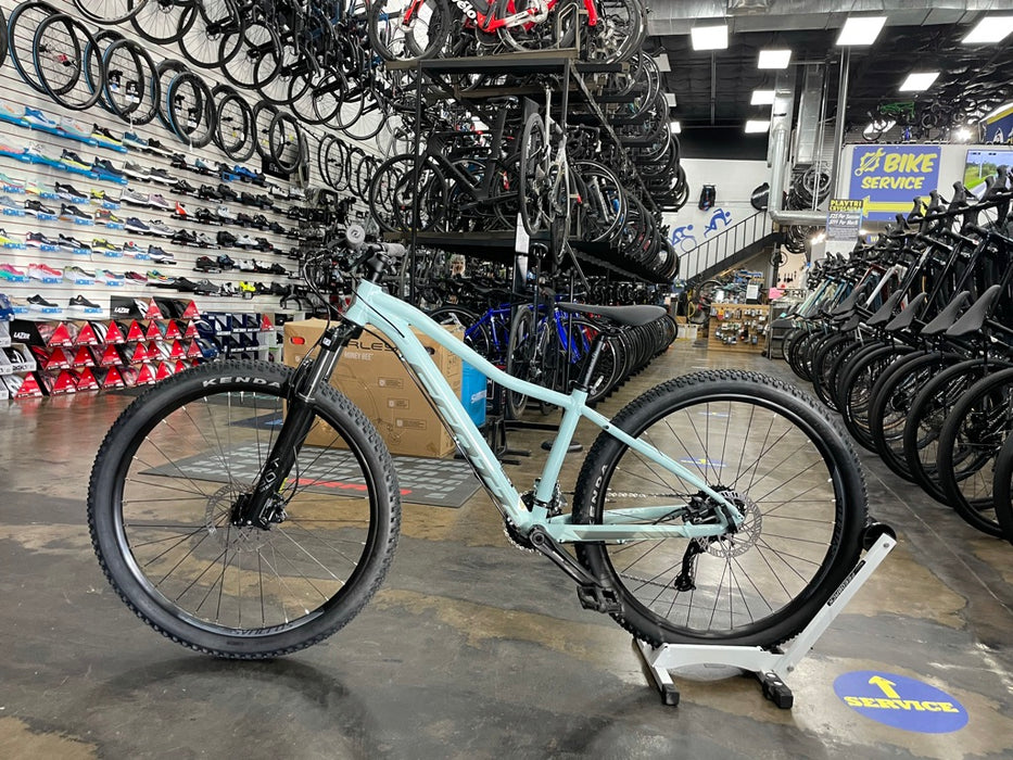 Scott Contessa Active 40