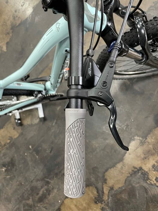 Scott Contessa Active 40