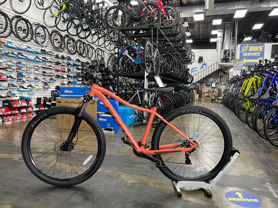 Scott Contessa Active 50