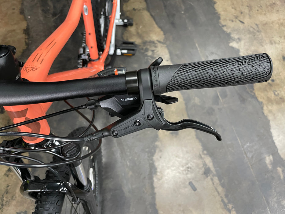 Scott Contessa Active 50