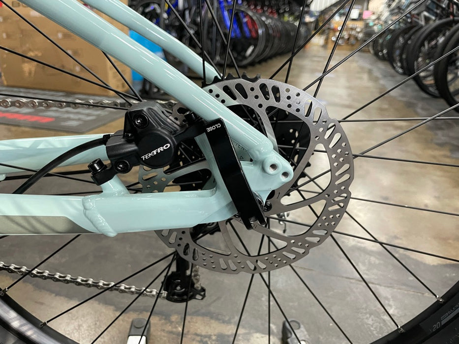 Scott Contessa Active 40