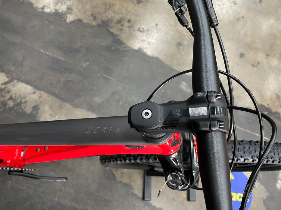 Scott Scale 940