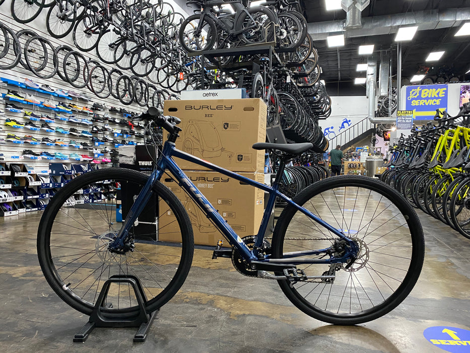 Fuji Absolute 1.9 Disc Shimano Tourney 8 Speed - Dark Blue