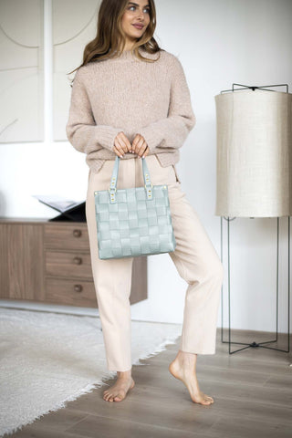 Handed by Handtasche Charlotte Sage Green