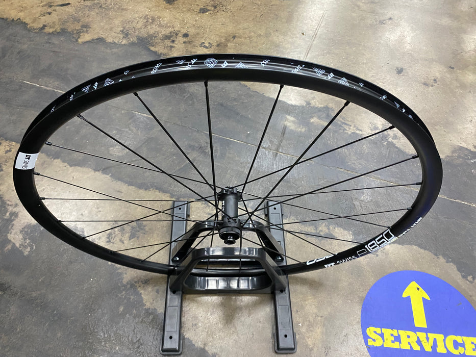 DT Swiss P1850 Spline Tubeless Ready Disc Brake Wheelset DEMO