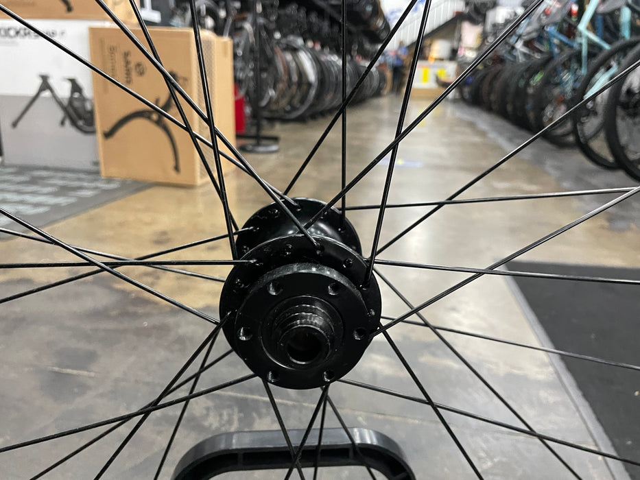 WTB Serra i23 Wheelset 700c Tubeless Ready 12x100mm/12x142mm Thru Axle 6-Bolt Disc DEMO