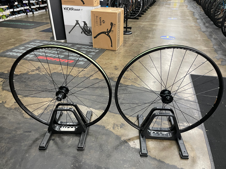 WTB Serra i23 Wheelset 700c Tubeless Ready 12x100mm/12x142mm Thru Axle 6-Bolt Disc DEMO