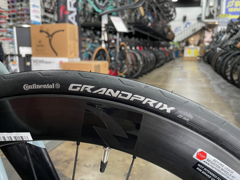 Felt IA Advanced Ultegra Di2 - Surfmist